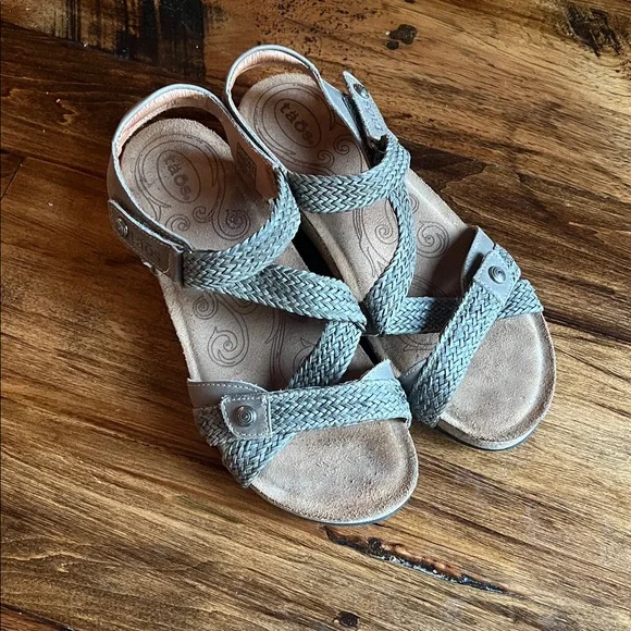 SAS Women's Gray Sandals - Picture 11 of 14